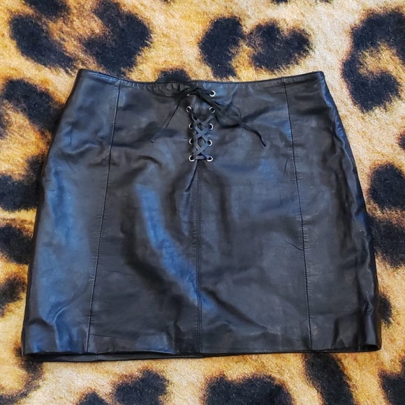 Wilsons Leather Dresses & Skirts - ⭐SALE⭐Wilsons Leather Skirt🖤
